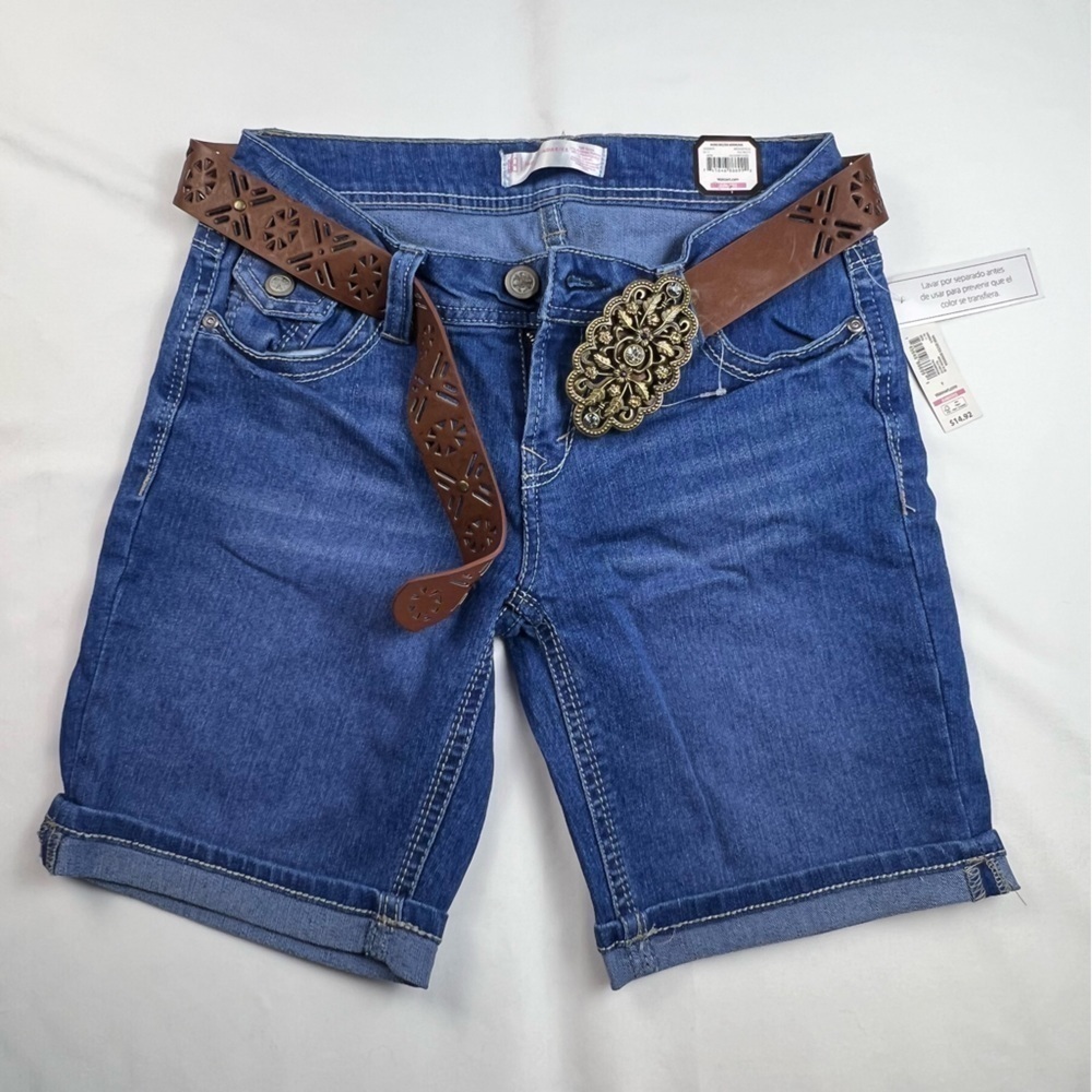 No Boundaries - Women’s Jean Shorts with Belt - Size 7 - NWT - Picture 2 of 9